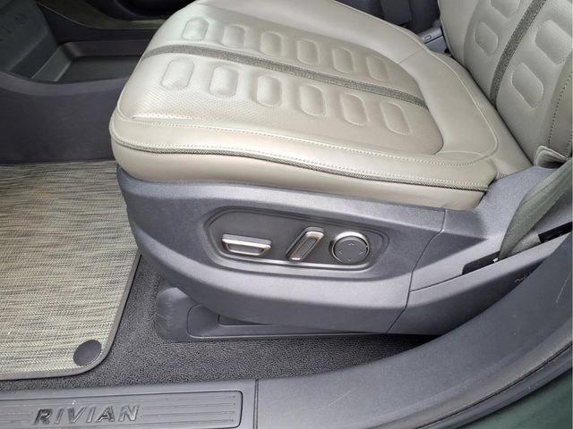 Used 2023 Rivian R1T Adventure AWD/4WD image 20