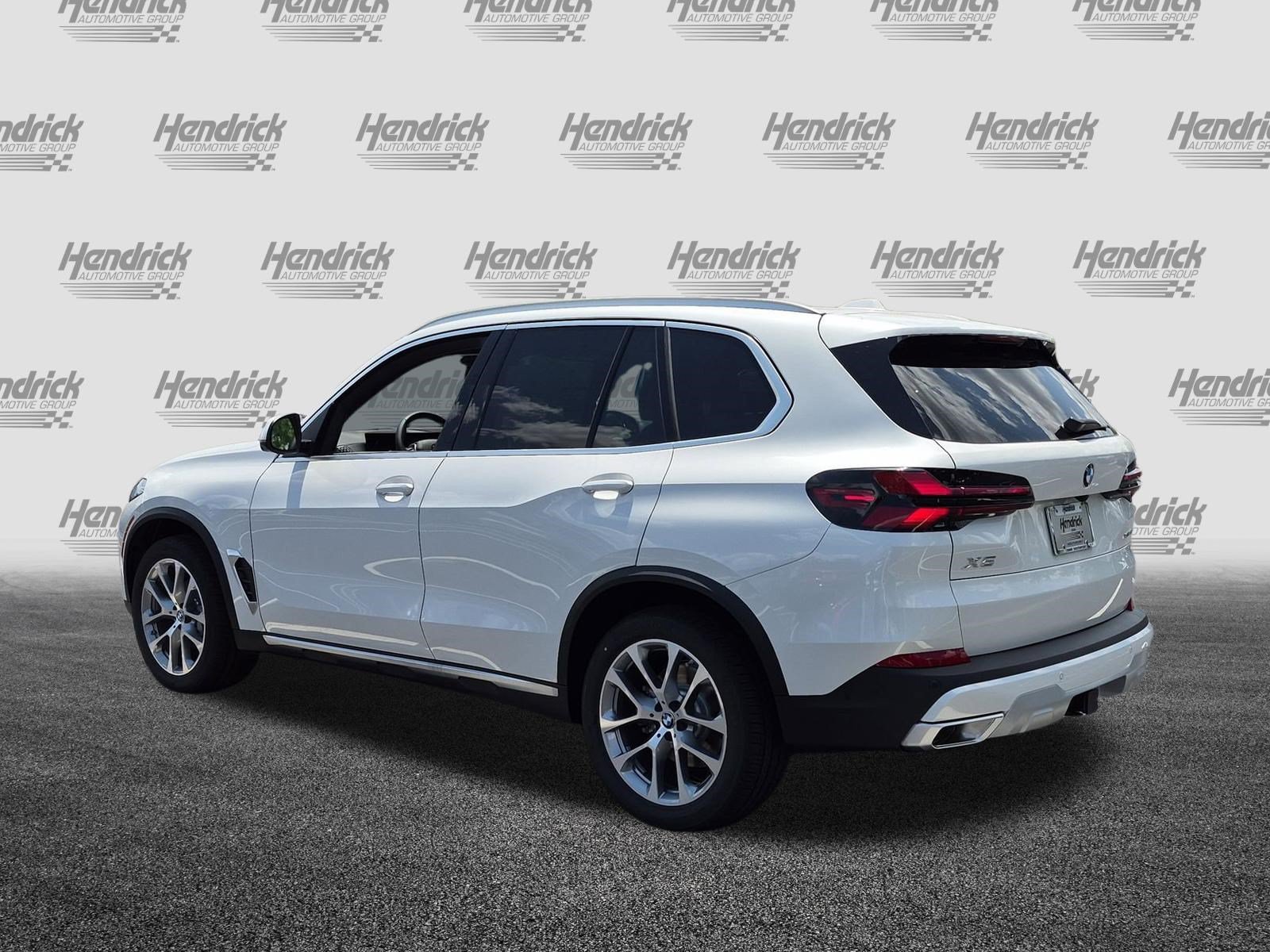 New 2026 BMW X5 xDrive40i AWD/4WD image 8