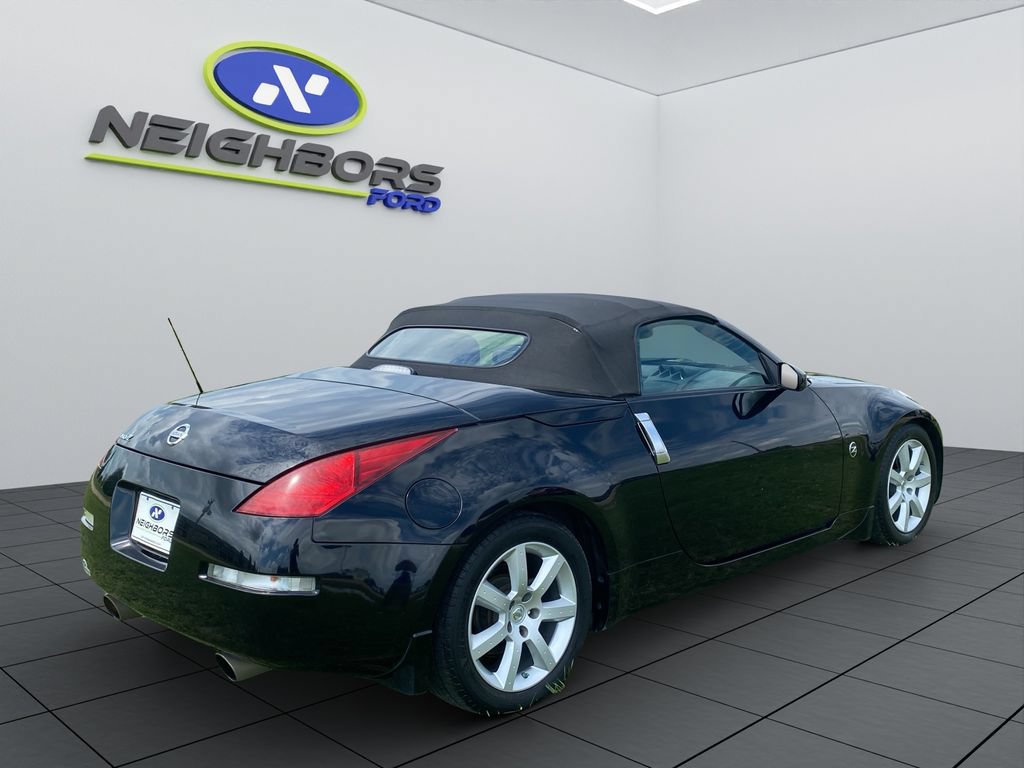 Used 2005 Nissan 350Z Touring RWD image 6