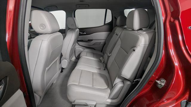 Used 2023 GMC Acadia SLT image 17