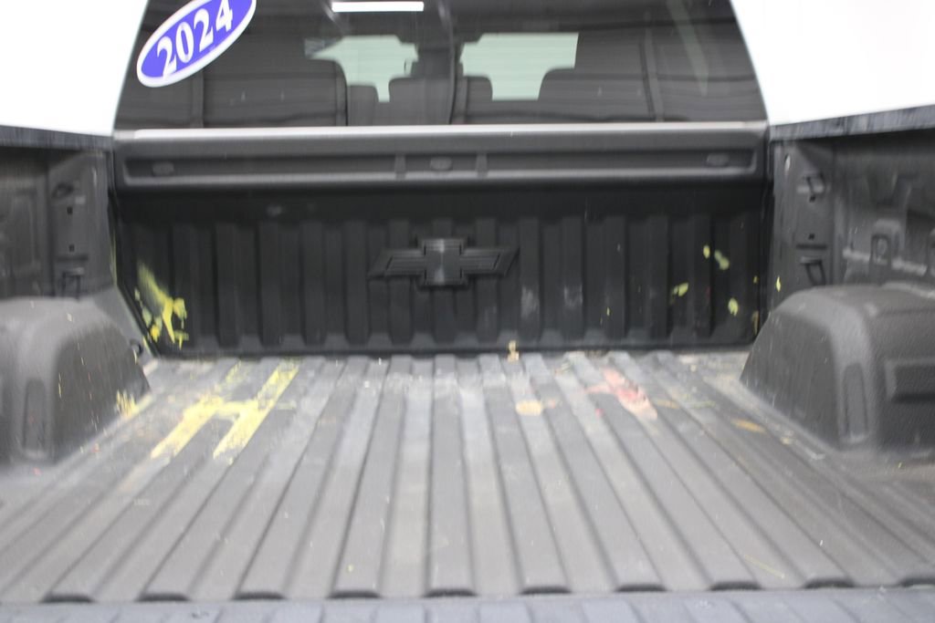Used 2024 Chevrolet Silverado 1500 LT Trail Boss w/ Protection Package AWD/4WD image 18