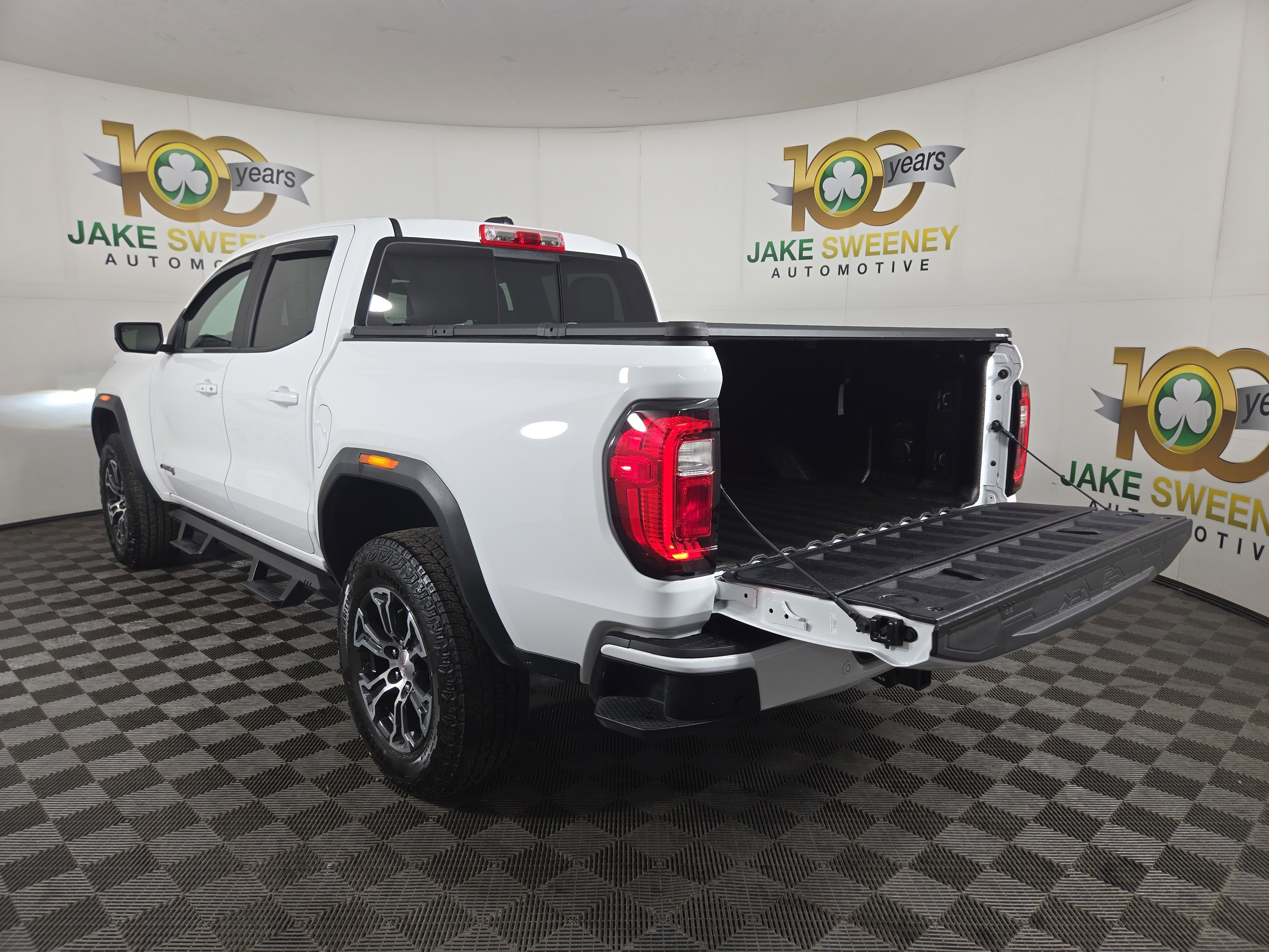 Certified 2024 GMC Canyon AT4 w/ Canyon Safety Plus Package image 33