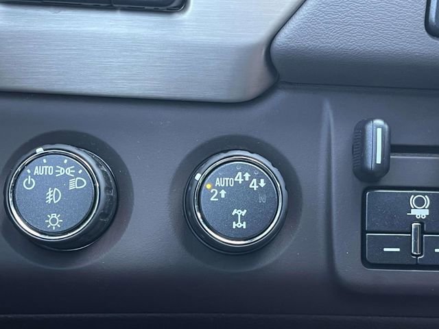 Used 2017 GMC Yukon Denali w/ Open Road Package image 38