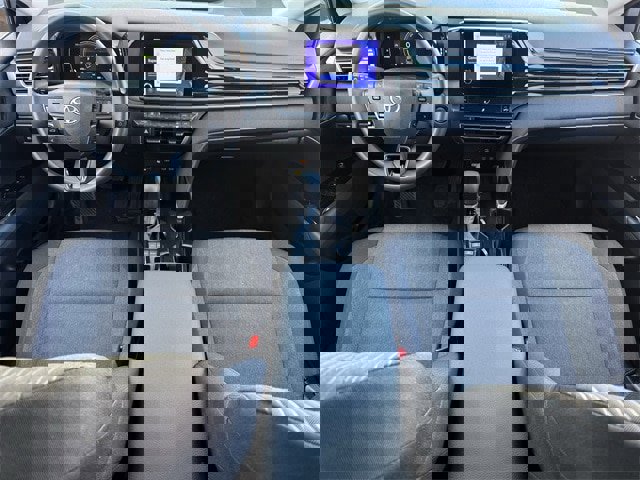 Used 2025 Toyota Camry LE image 11