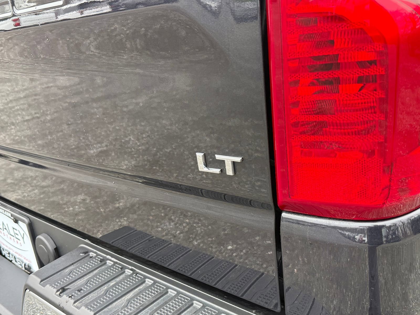 Certified 2024 Chevrolet Silverado 1500 LT AWD/4WD image 10