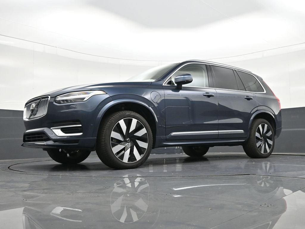 Used 2025 Volvo XC90 T8 Ultra w/ Lounge Package image 22