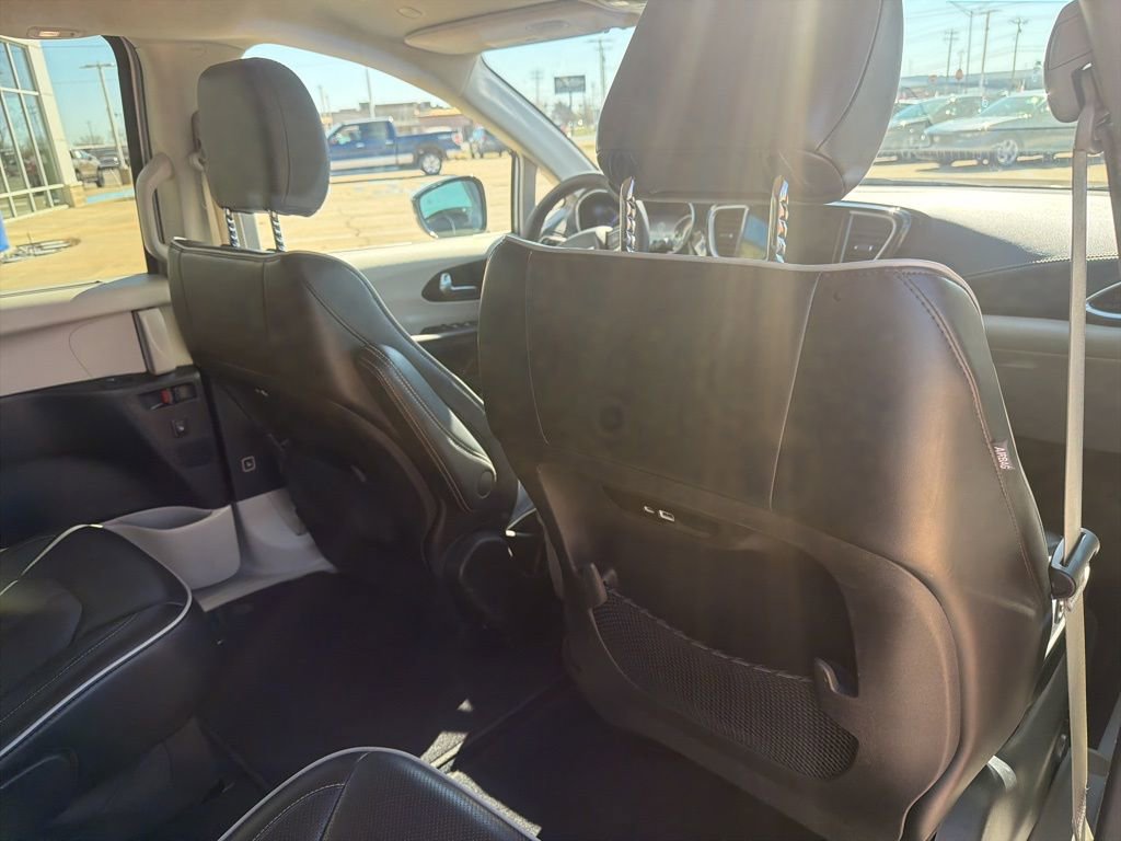 Used 2024 Chrysler Pacifica Limited FWD image 26