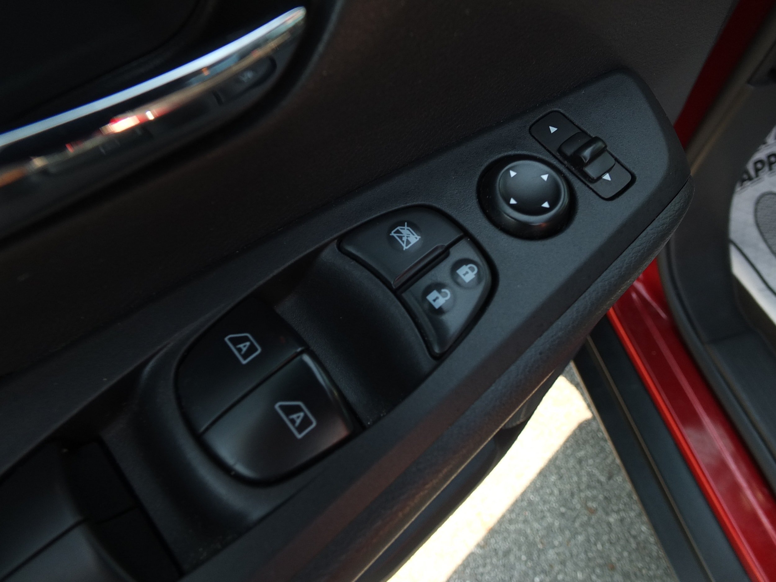 Used 2023 Nissan Kicks SV FWD image 17