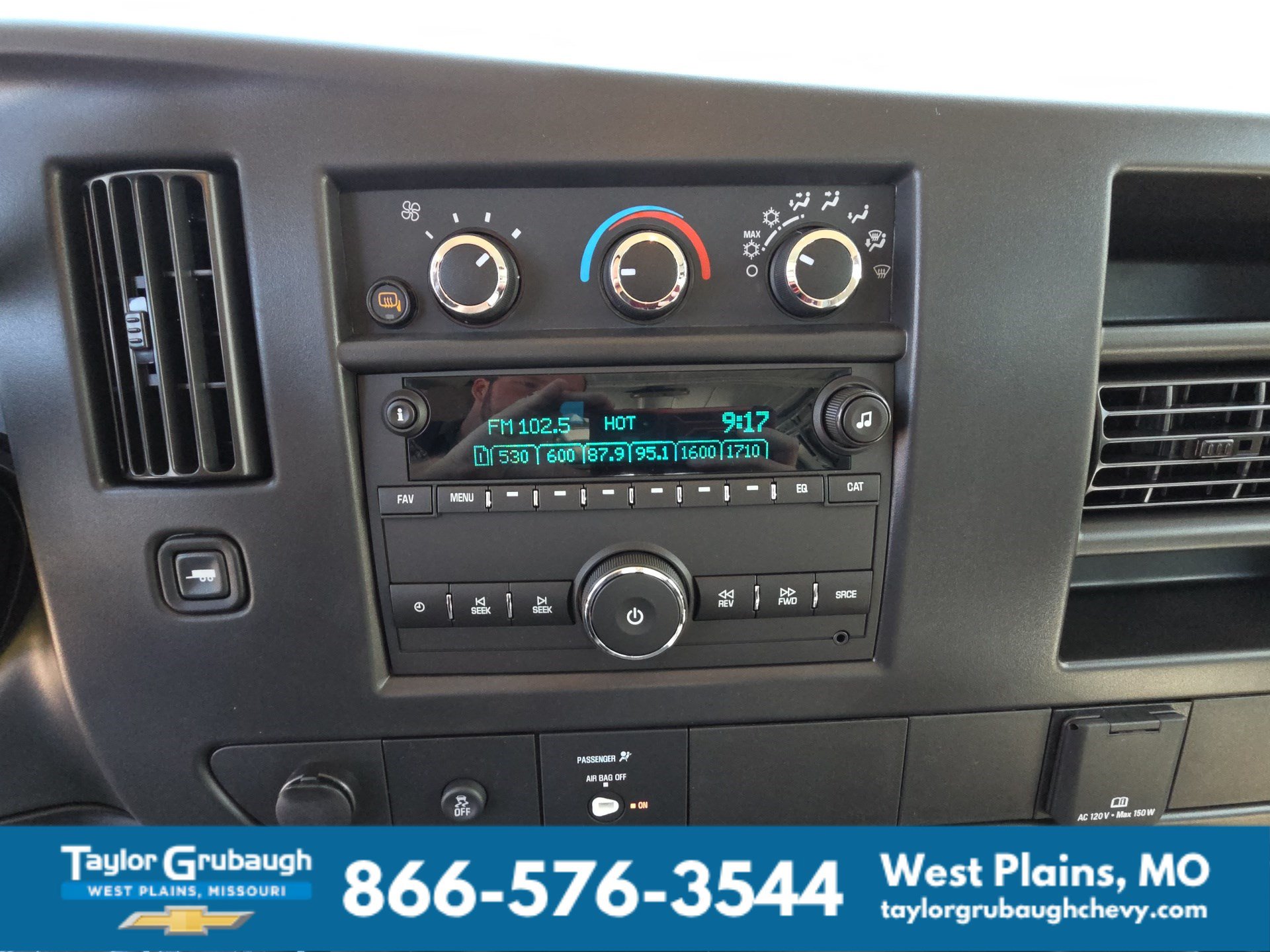 New 2026 Chevrolet Express 3500 w/ Driver Convenience Package RWD image 22