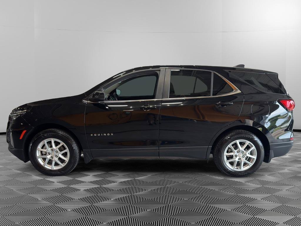 Used 2023 Chevrolet Equinox LT AWD/4WD image 2