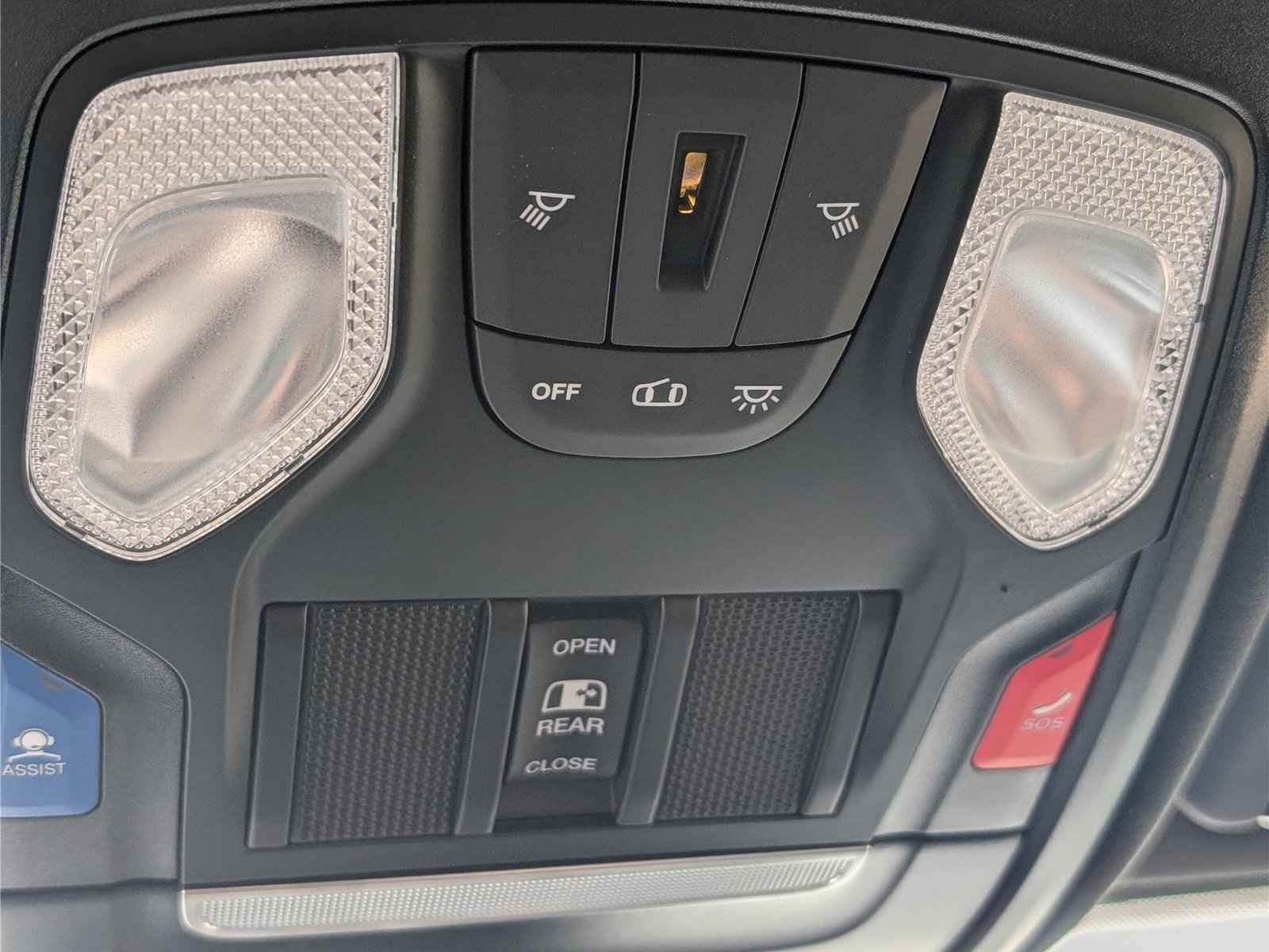 New 2026 RAM 3500 Tradesman AWD/4WD image 25