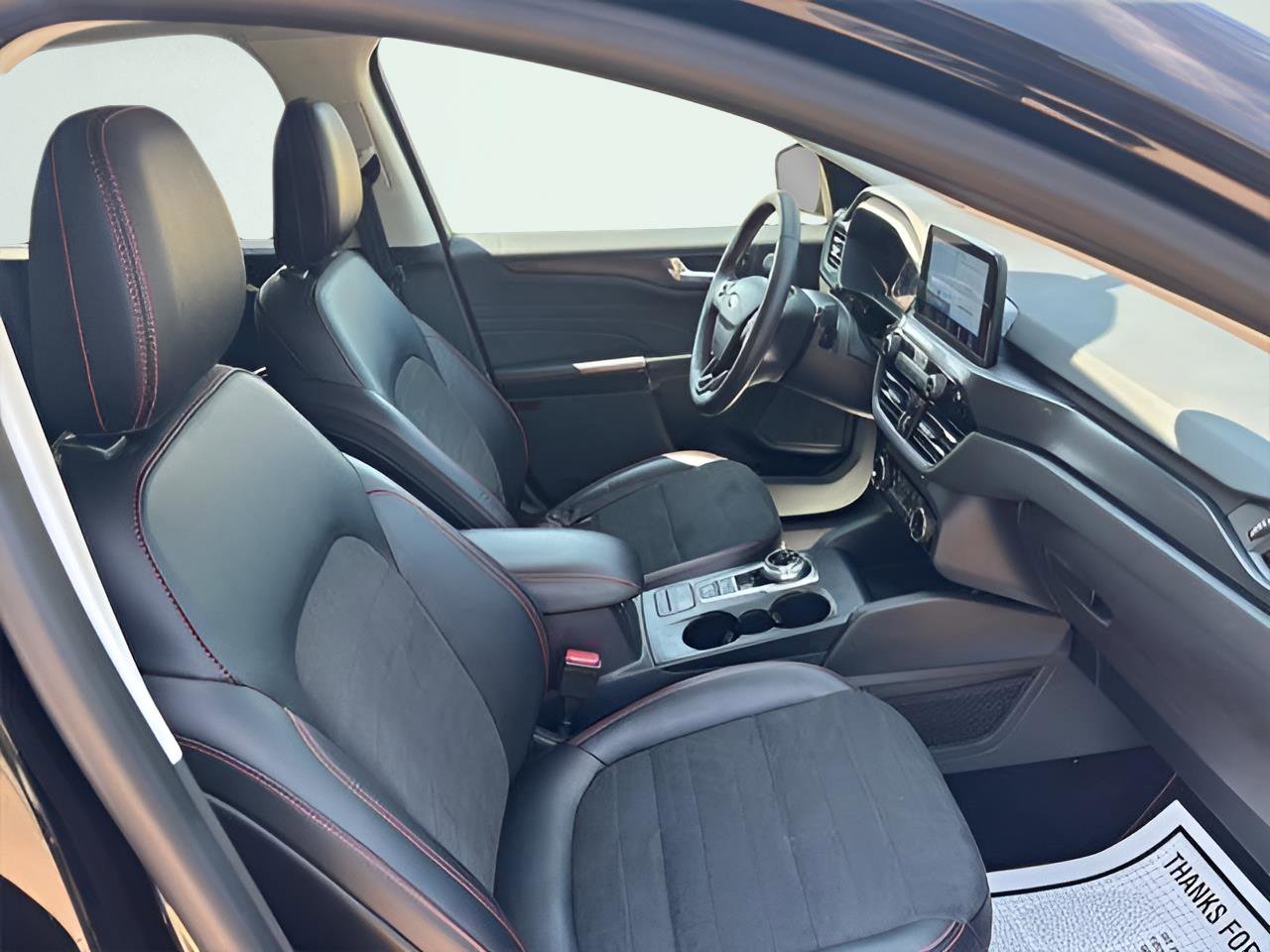 Used 2022 Ford Escape SEL w/ SEL Stealth AWD Package image 15