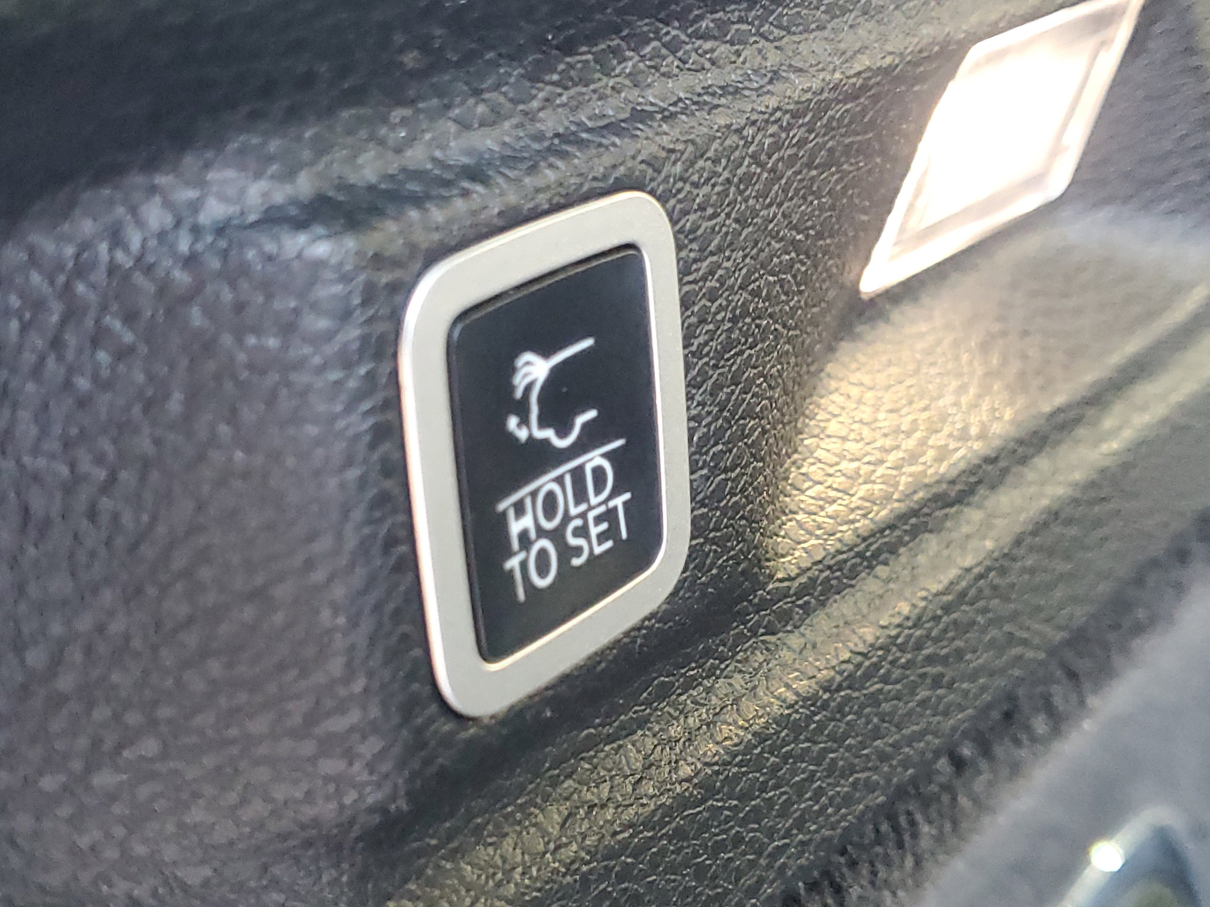 Used 2021 Jeep Grand Cherokee L Overland w/ Luxury Tech Group IV image 9