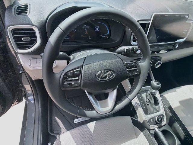 New 2026 Hyundai Venue SEL FWD image 11