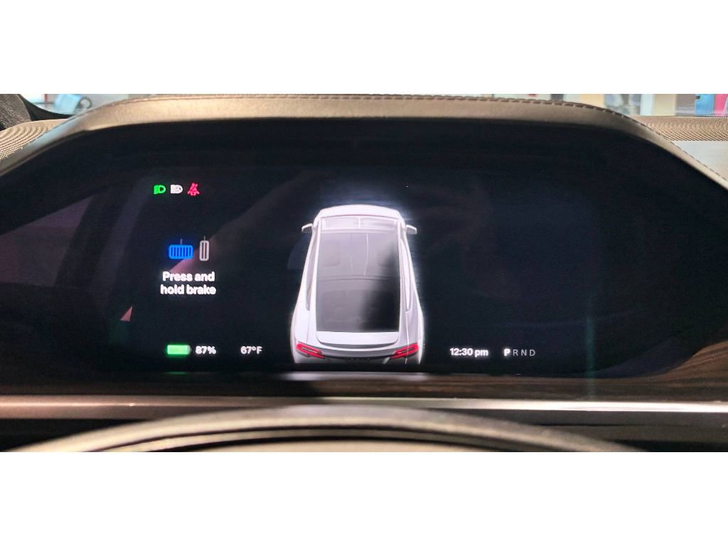 Used 2024 Tesla Model X image 29