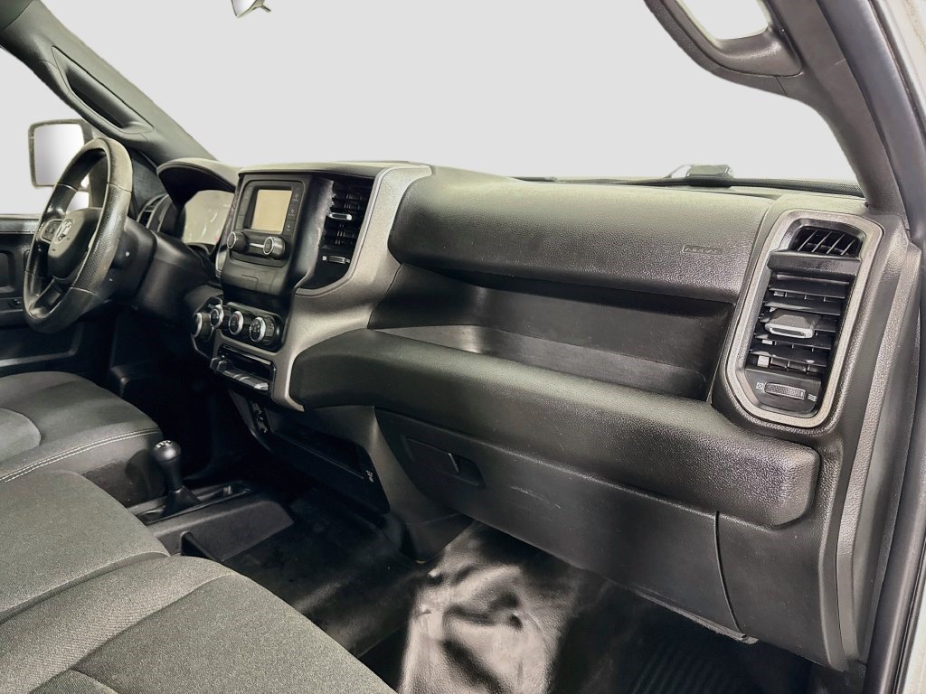 Used 2024 RAM 2500 Tradesman w/ Chrome Appearance Group AWD/4WD image 29