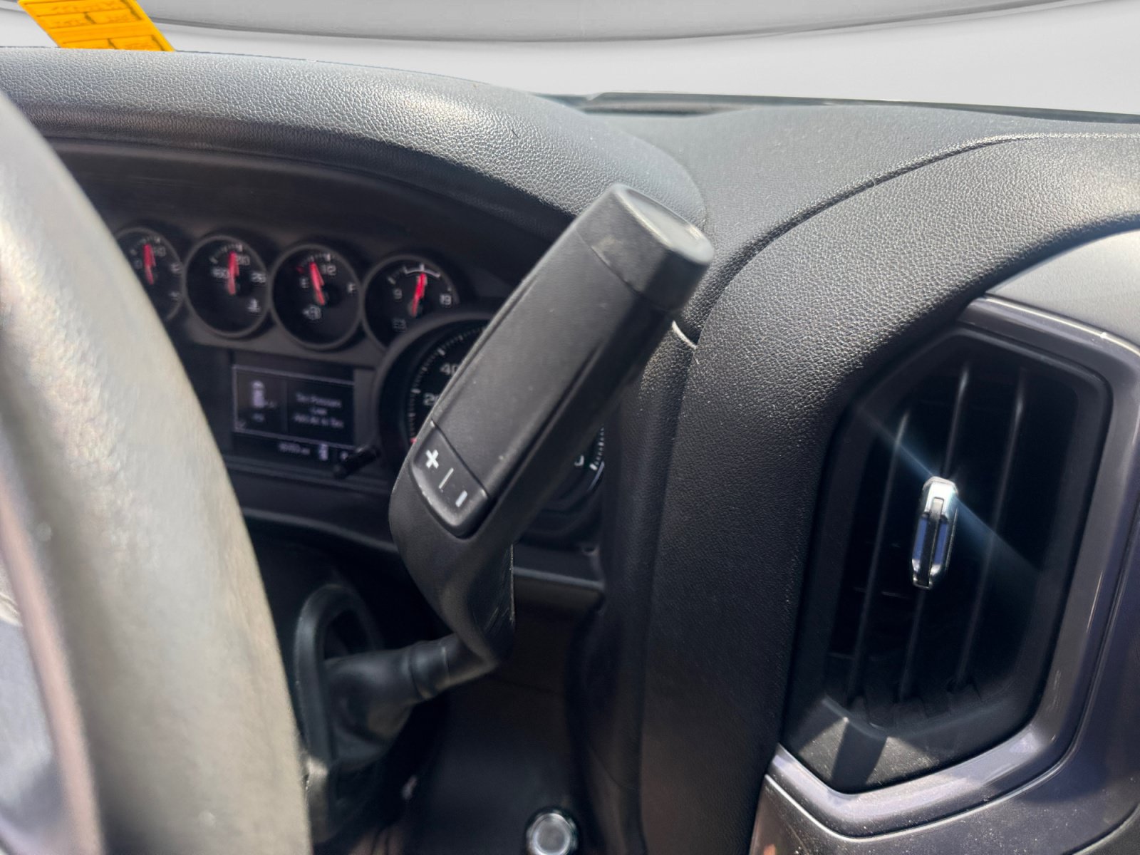 Used 2022 Chevrolet Silverado 2500 W/T w/ WT Fleet Convenience Package RWD image 18