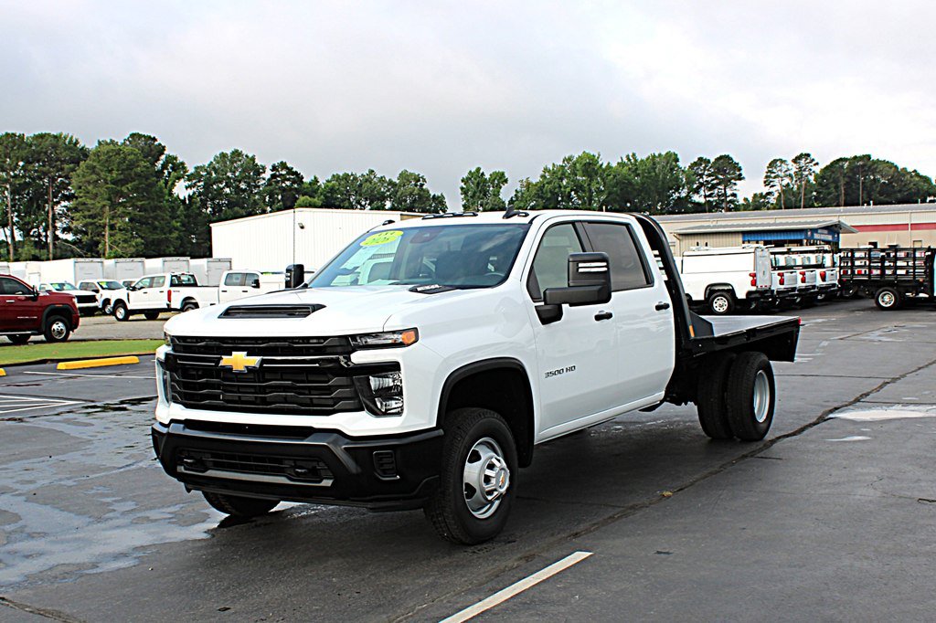 Used 2026 Chevrolet Silverado 3500 W/T w/ WT Convenience Package AWD/4WD image 2