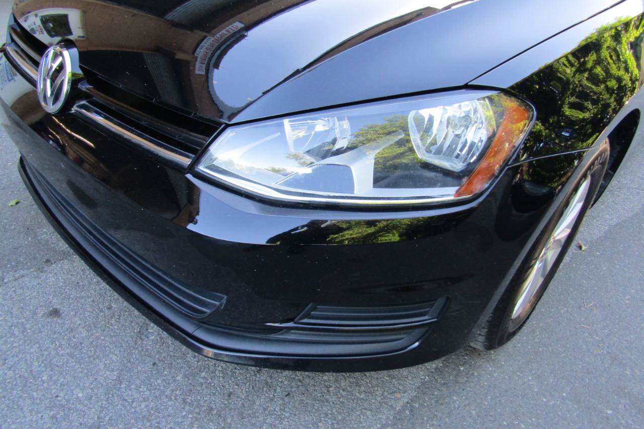 Used 2017 Volkswagen Golf S FWD image 26