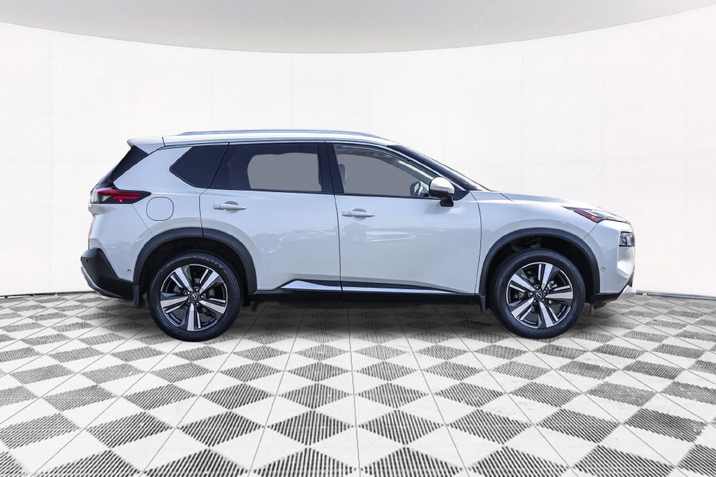 Used 2023 Nissan Rogue Platinum w/ Platinum Premium Package AWD/4WD image 13