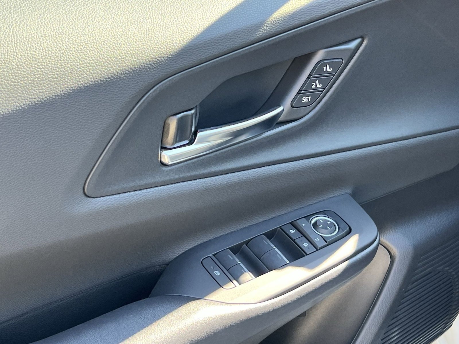 New 2026 Toyota Prius Plug-In Hybrid image 10