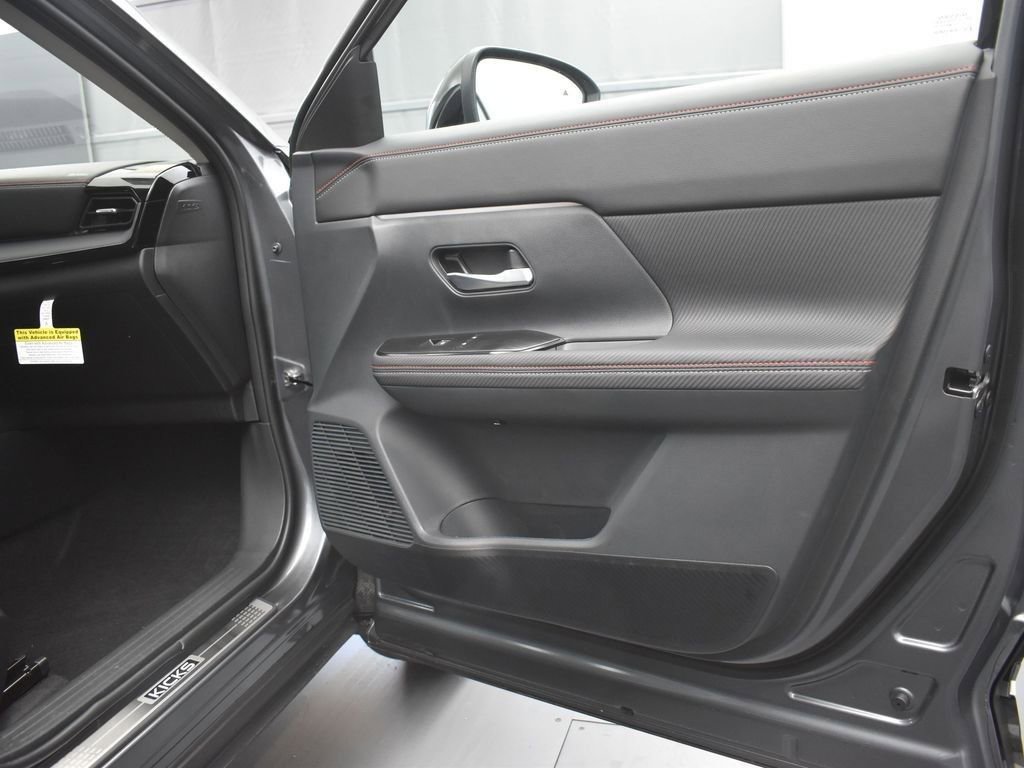 New 2026 Nissan Kicks SR w/ Illumination Package image 26