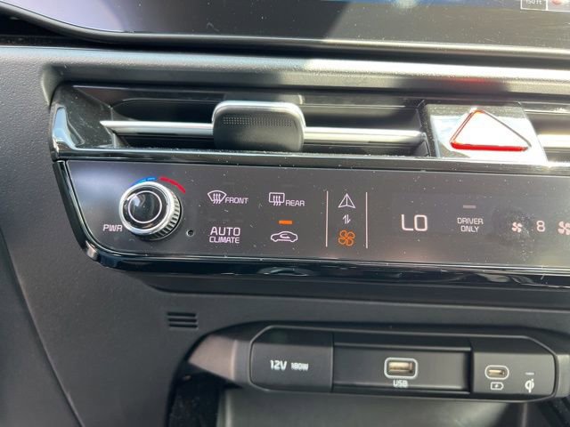 Certified 2024 Kia Niro EX Touring image 23