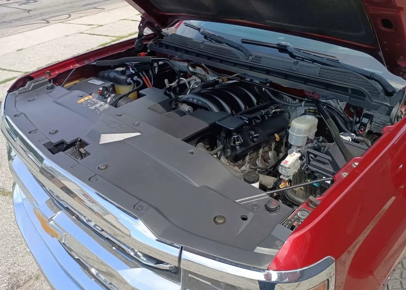 Used 2017 Chevrolet Silverado 1500 LTZ w/ Sport Package image 9