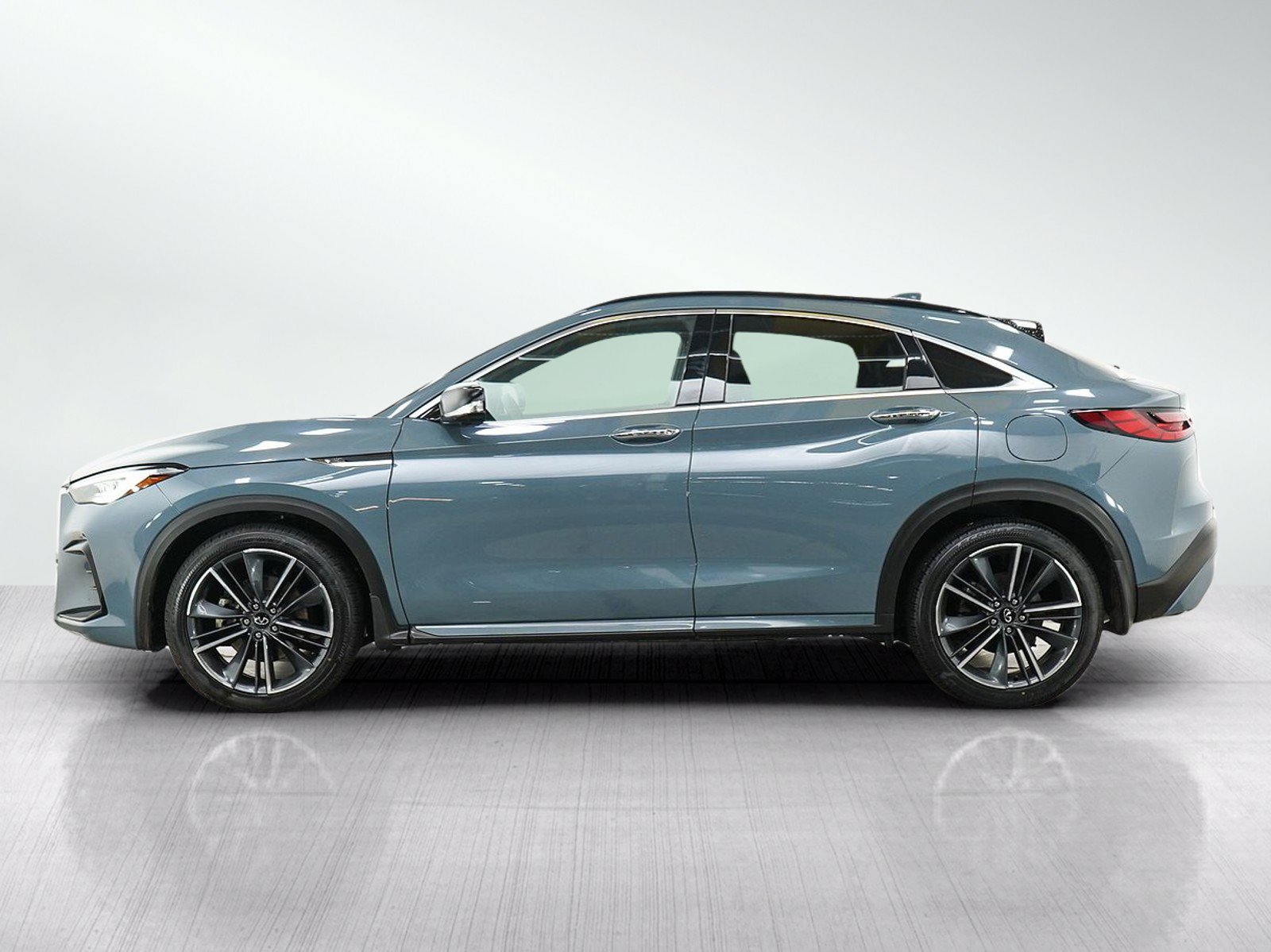 Used 2022 INFINITI QX55 Sensory w/ Lighting Package AWD/4WD image 2