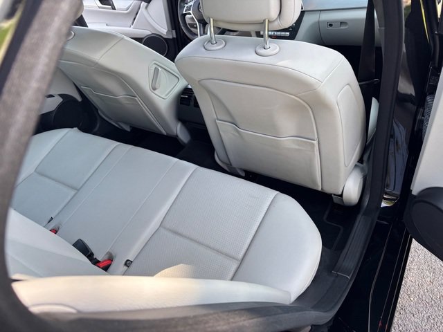 Used 2014 Mercedes-Benz C 250 Sedan image 38