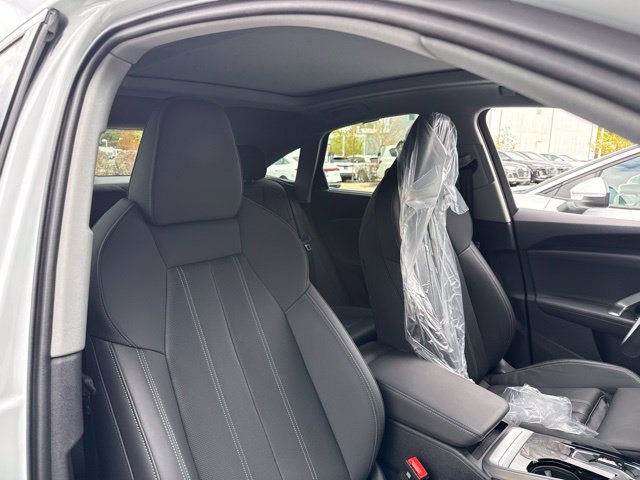 Used 2025 Audi Q5 Premium Plus AWD/4WD image 14