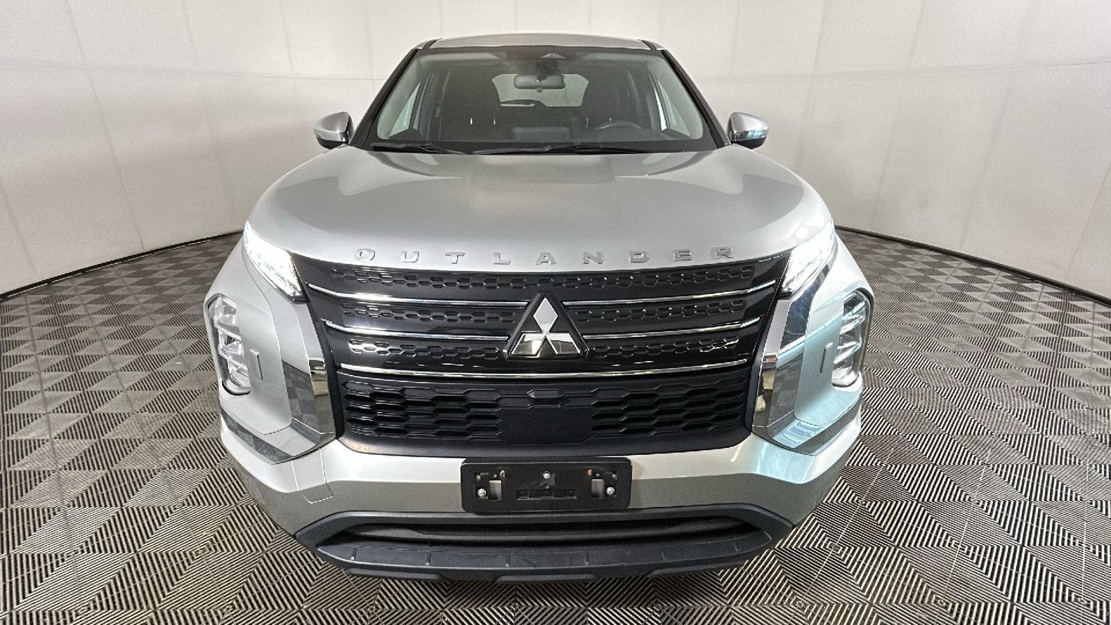 Used 2022 Mitsubishi Outlander ES AWD/4WD image 7