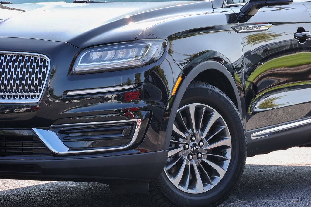 Used 2020 Lincoln Nautilus Premier w/ Equipment Group 101A AWD/4WD image 17