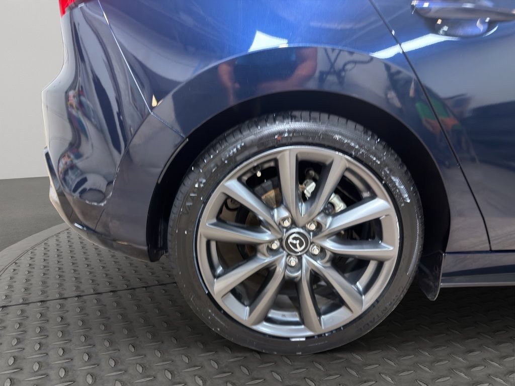 Used 2022 MAZDA MAZDA3 s FWD image 24