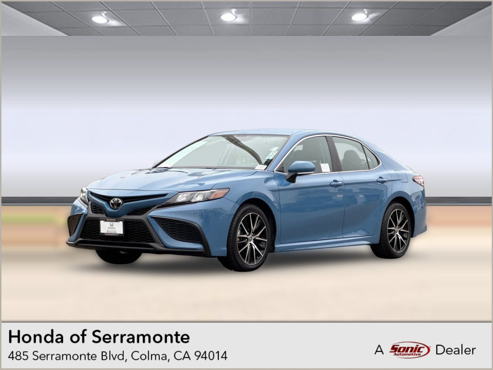 Used 2024 Toyota Camry SE FWD image 1
