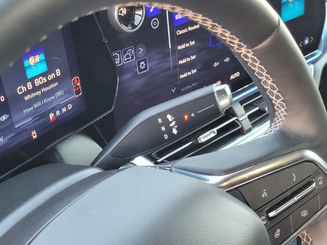 Certified 2024 Chevrolet Equinox EV LT FWD image 18