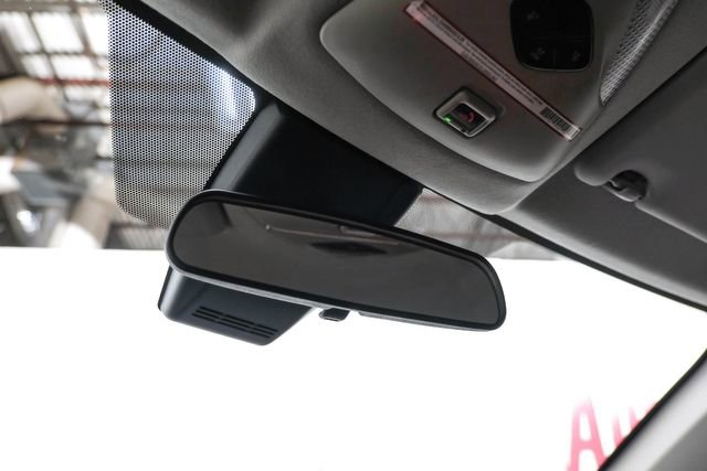 Used 2020 Toyota C-HR LE image 23