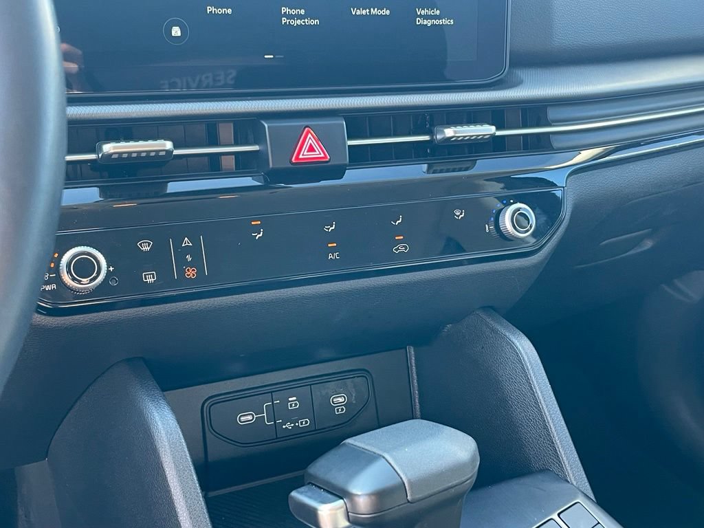 New 2026 Kia Sportage LX FWD image 17
