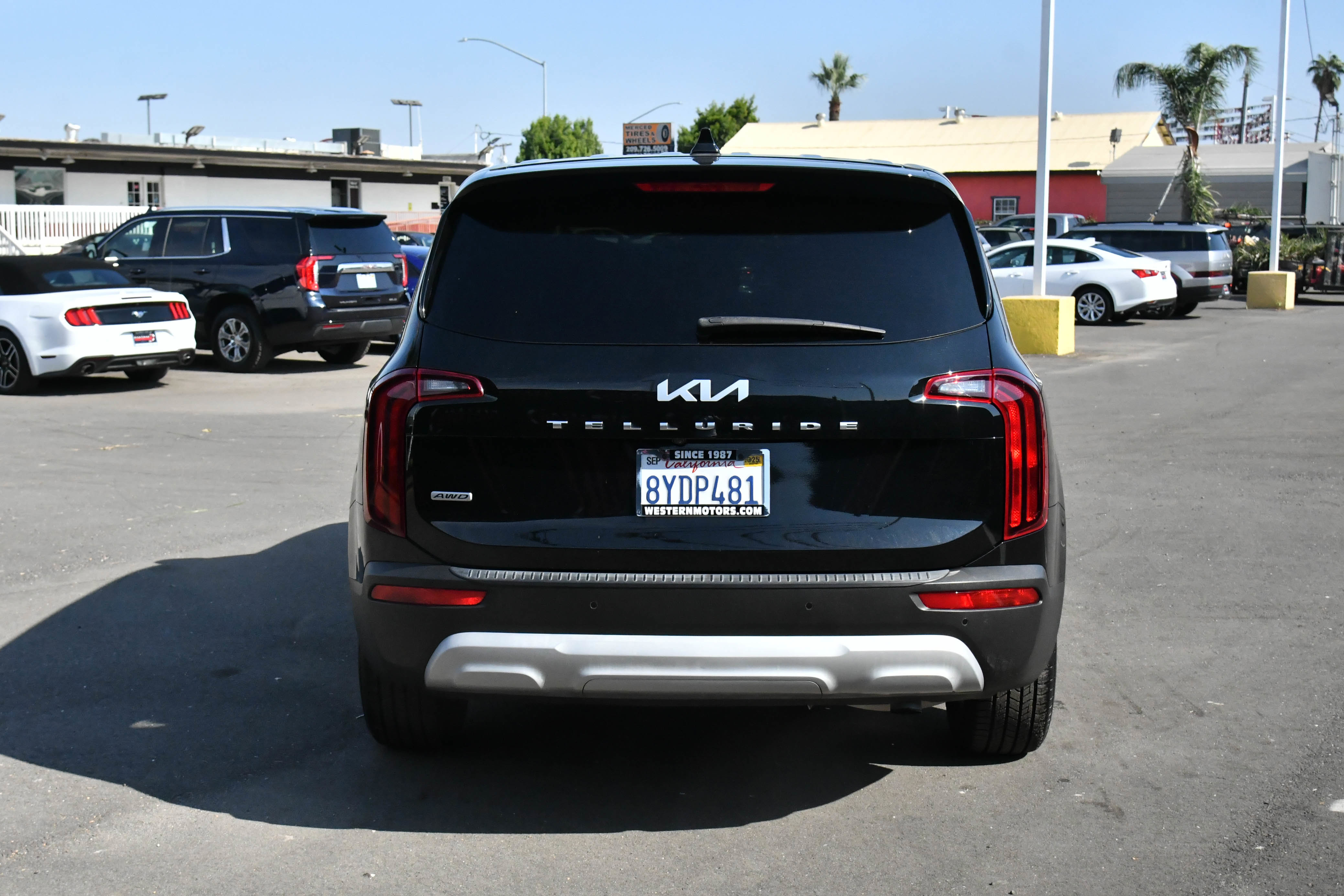 Used 2022 Kia Telluride LX image 7