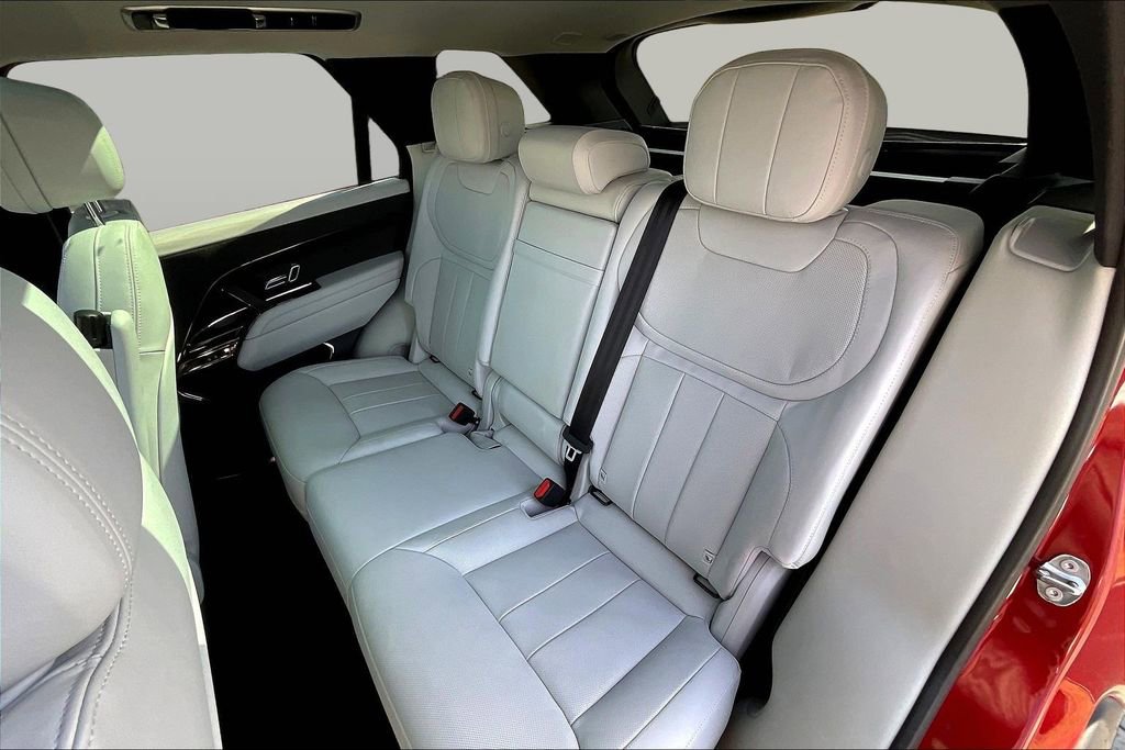 Used 2023 Land Rover Range Rover Sport SE image 22