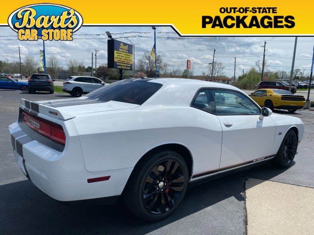 Used 2014 Dodge Challenger SRT8 w/ Harman/Kardon Audio Group RWD image 30