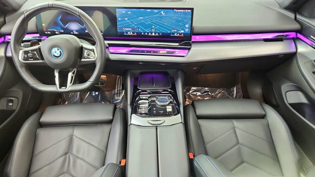 Used 2025 BMW i5 xDrive40 w/ M Sport Package image 86