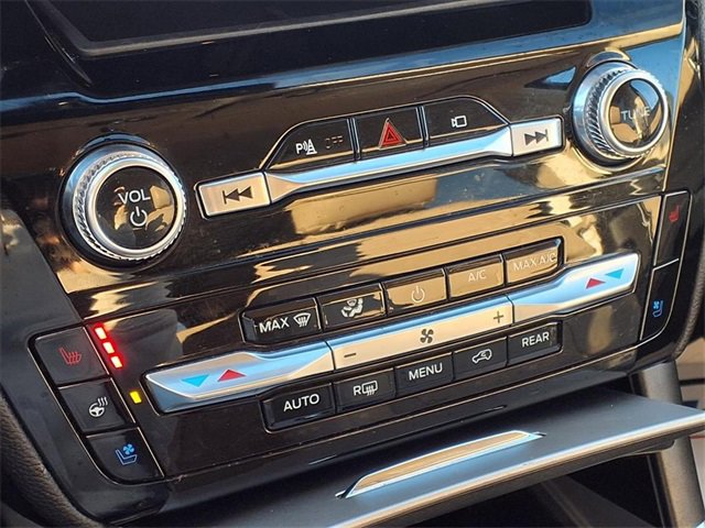 Used 2023 Ford Explorer Limited image 14