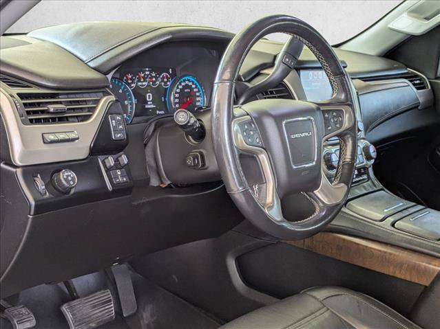 Used 2018 GMC Yukon Denali RWD image 3