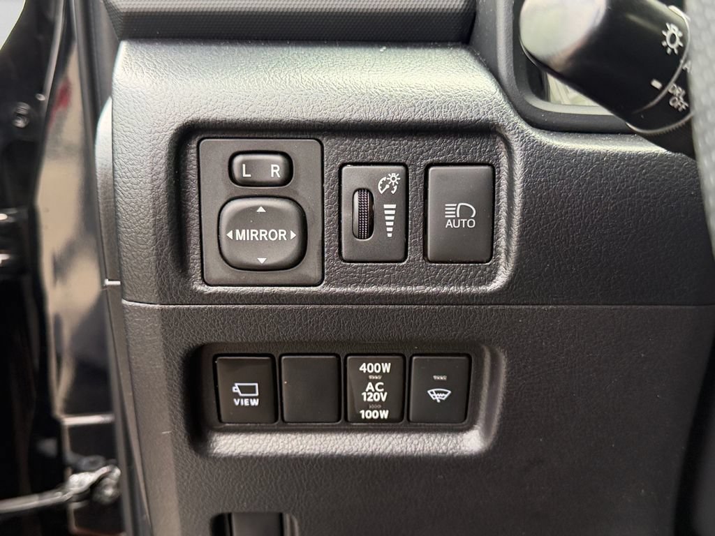Used 2023 Toyota 4Runner Limited AWD/4WD image 17