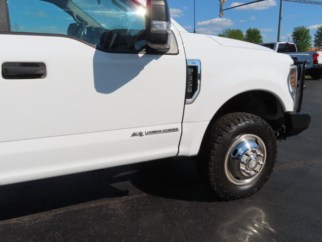 Used 2019 Ford F350 XL w/ Power Equipment Group AWD/4WD image 24