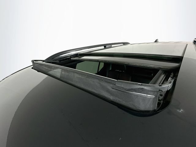 Certified 2025 Honda Pilot Black Edition image 12