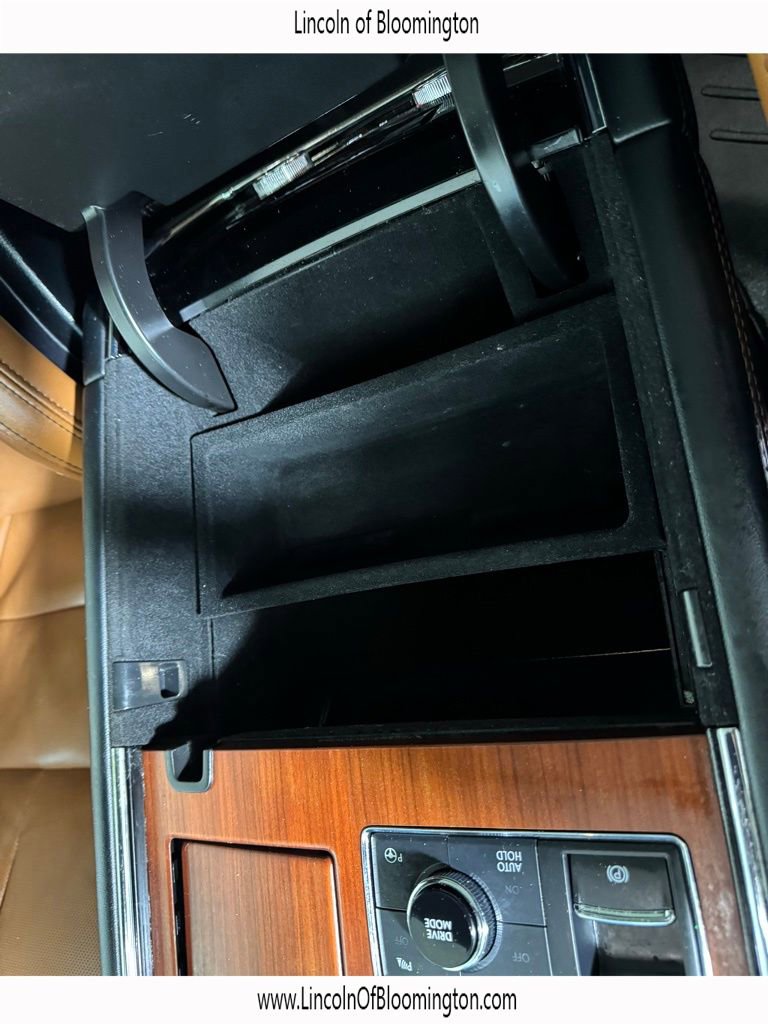 Used 2021 Lincoln Navigator L Reserve w/ Luxury Package image 32