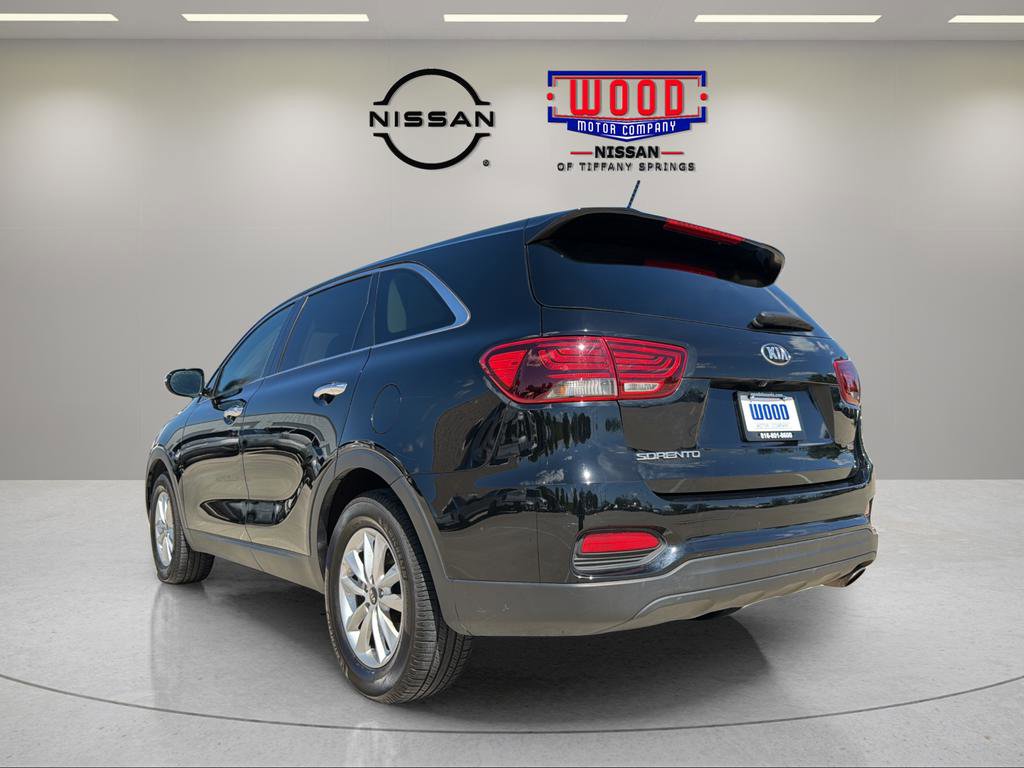 Used 2019 Kia Sorento L FWD image 4