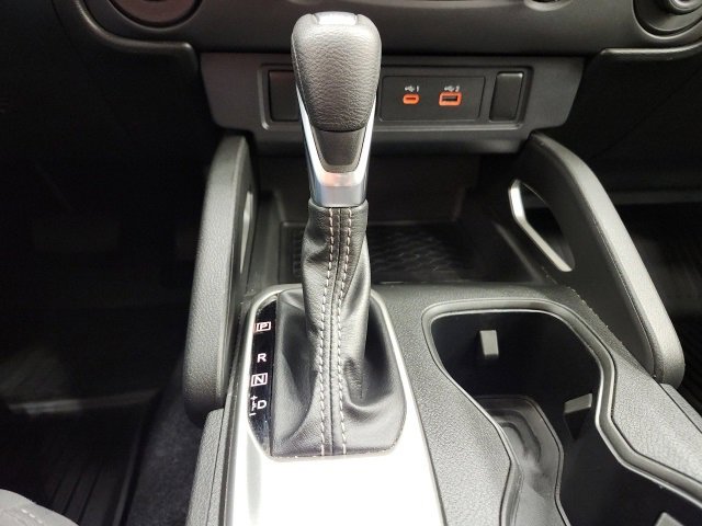 Used 2024 Nissan Frontier SV image 62